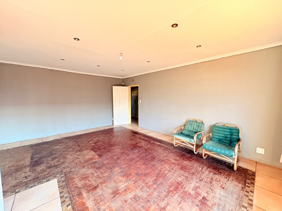 4 Bedroom Property for Sale in Vaalpark Free State